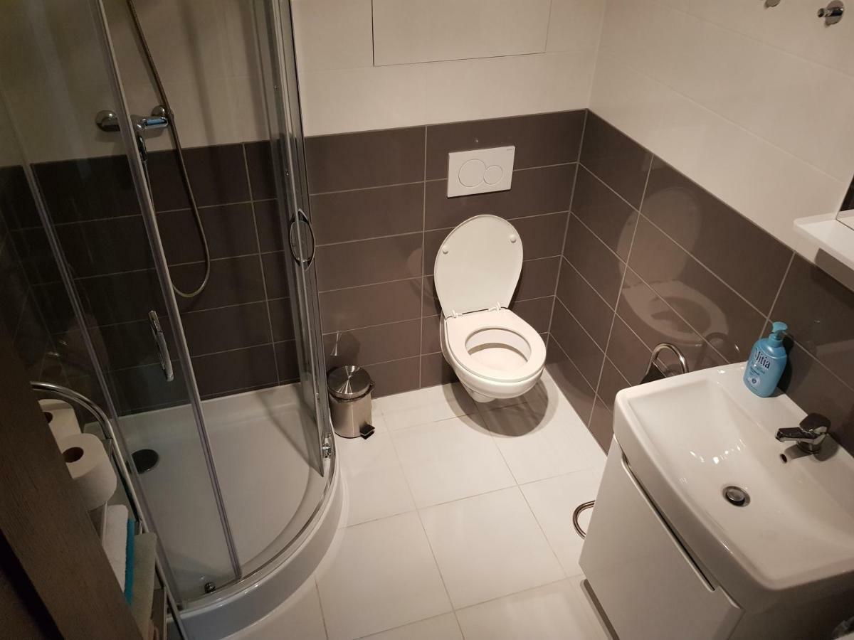 Apartman Pod Stitom Tatranska Lomnica Exterior photo